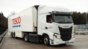 Tesco incorpora 42 camiones IVECO S-Way